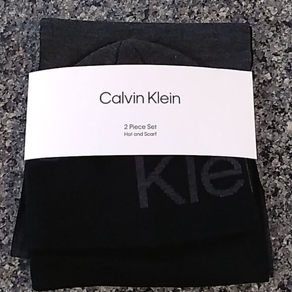 Calvin Klein Hat and Scarf Set. NWT - Picture 1 of 6
